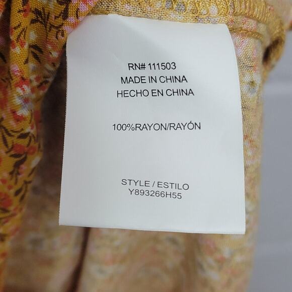 Luxology Ditzy Floral Smocked Dress Yellow Small 594 - Picture 4 of 11